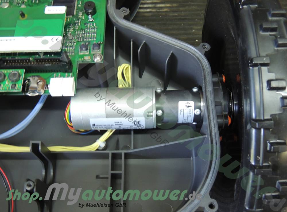 Drive Motor 230ACX, 260ACX, 265ACX (SW) (Dunker)